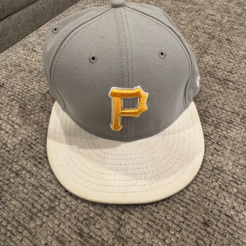 Men’s Pittsburgh Pirates Gray and Cream Cap with Gold Lettering